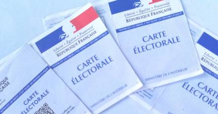 Castelnau-le-Lez - EPC à la rencontre de habitants pour l'inscription sur les listes électorales